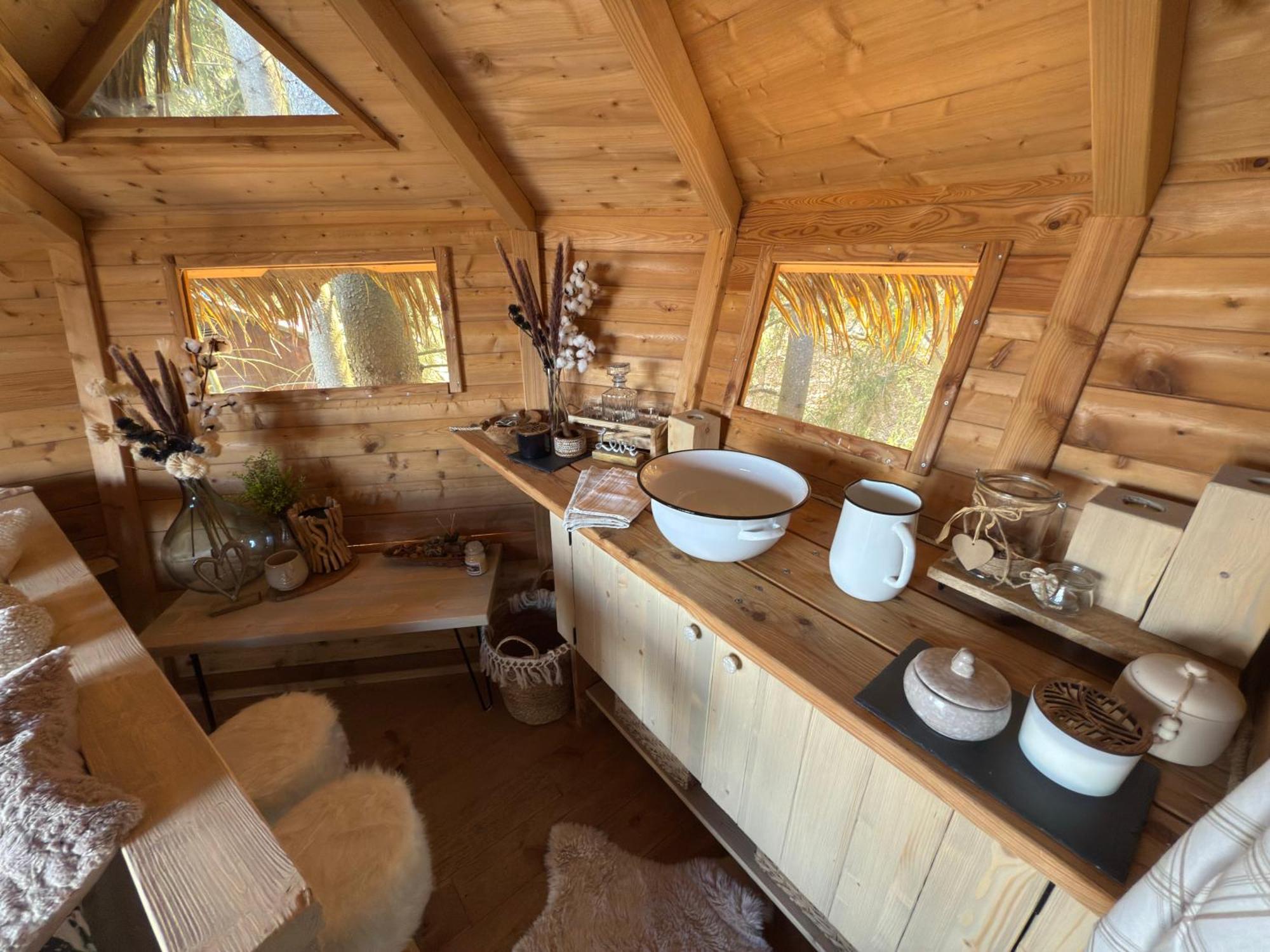 Treehouse U Rybnika Hotel Osecna Exterior photo
